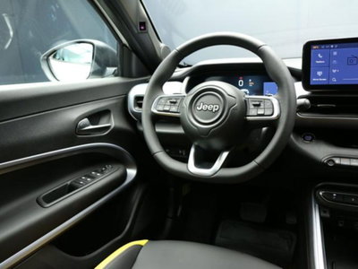 Jeep Avenger 1.2 turbo e-hybrid mhev The North Face 4xe 145cv edct6 (14)