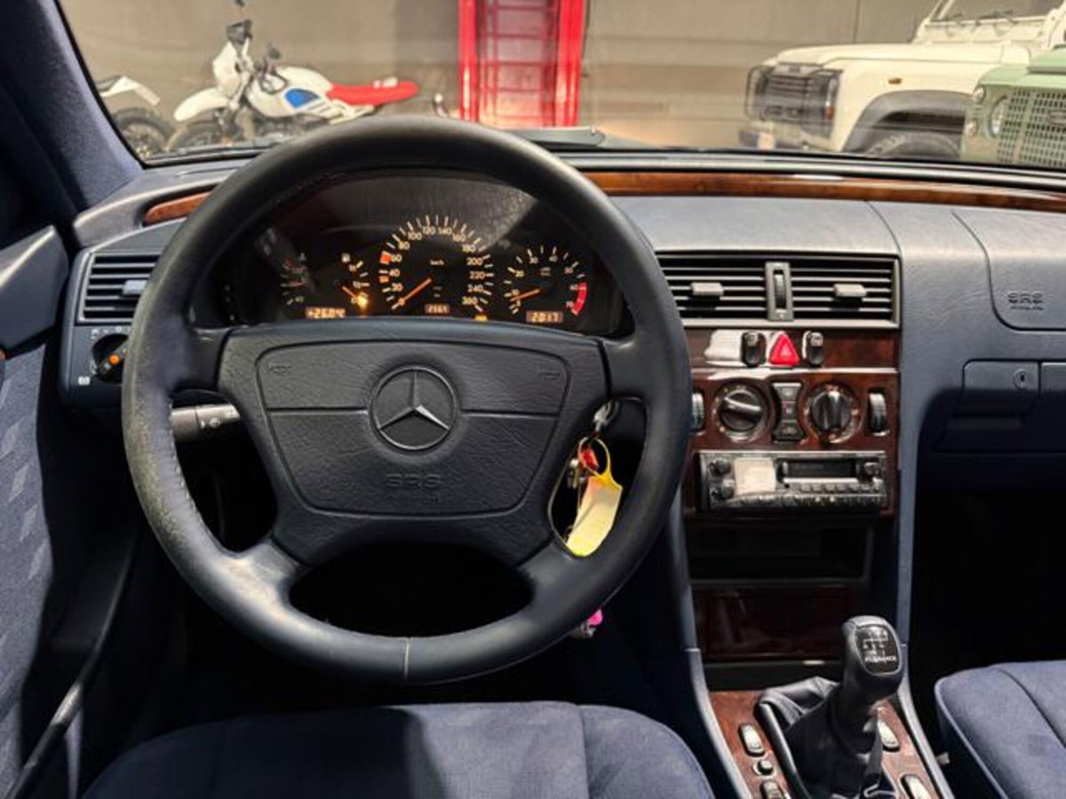 Mercedes-Benz Classe C 200 Kompressor cat Elegance (13)