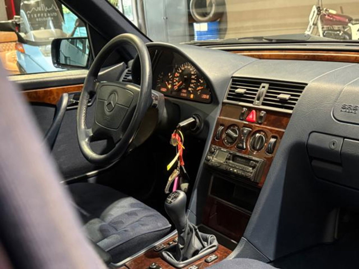 Mercedes-Benz Classe C 200 Kompressor cat Elegance (16)