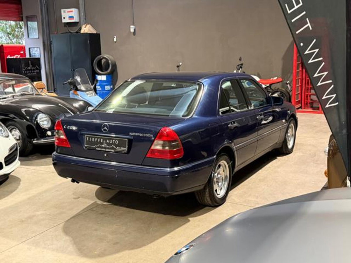 Mercedes-Benz Classe C 200 Kompressor cat Elegance (4)