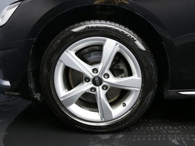 Audi A4 Avant 30 TDI/136 CV S tronic Business Advanced (6)