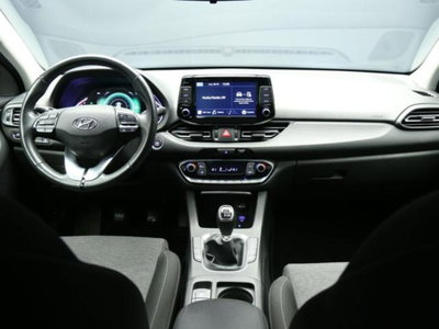 Hyundai i30 Fastback 1.0 T-GDI iMT 48V Prime (11)
