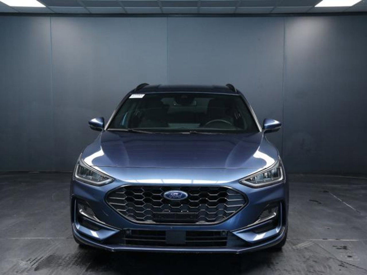 Ford Focus Station Wagon 1.5 EcoBlue 115 CV automatico SW ST-Line Design (2)