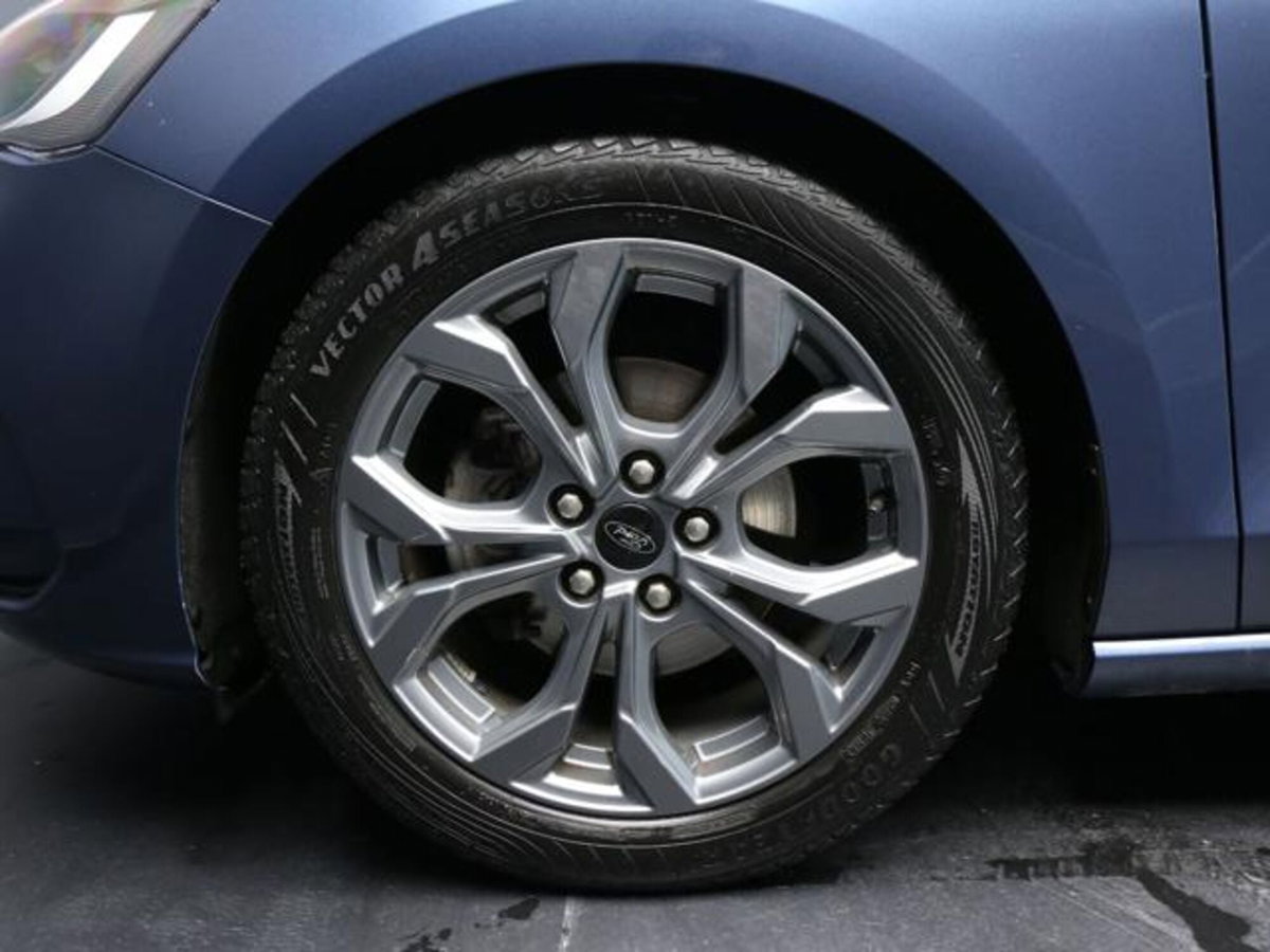 Ford Focus Station Wagon 1.5 EcoBlue 115 CV automatico SW ST-Line Design (4)