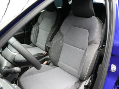 Renault Captur 1.2 eco-g Techno 120cv (10)