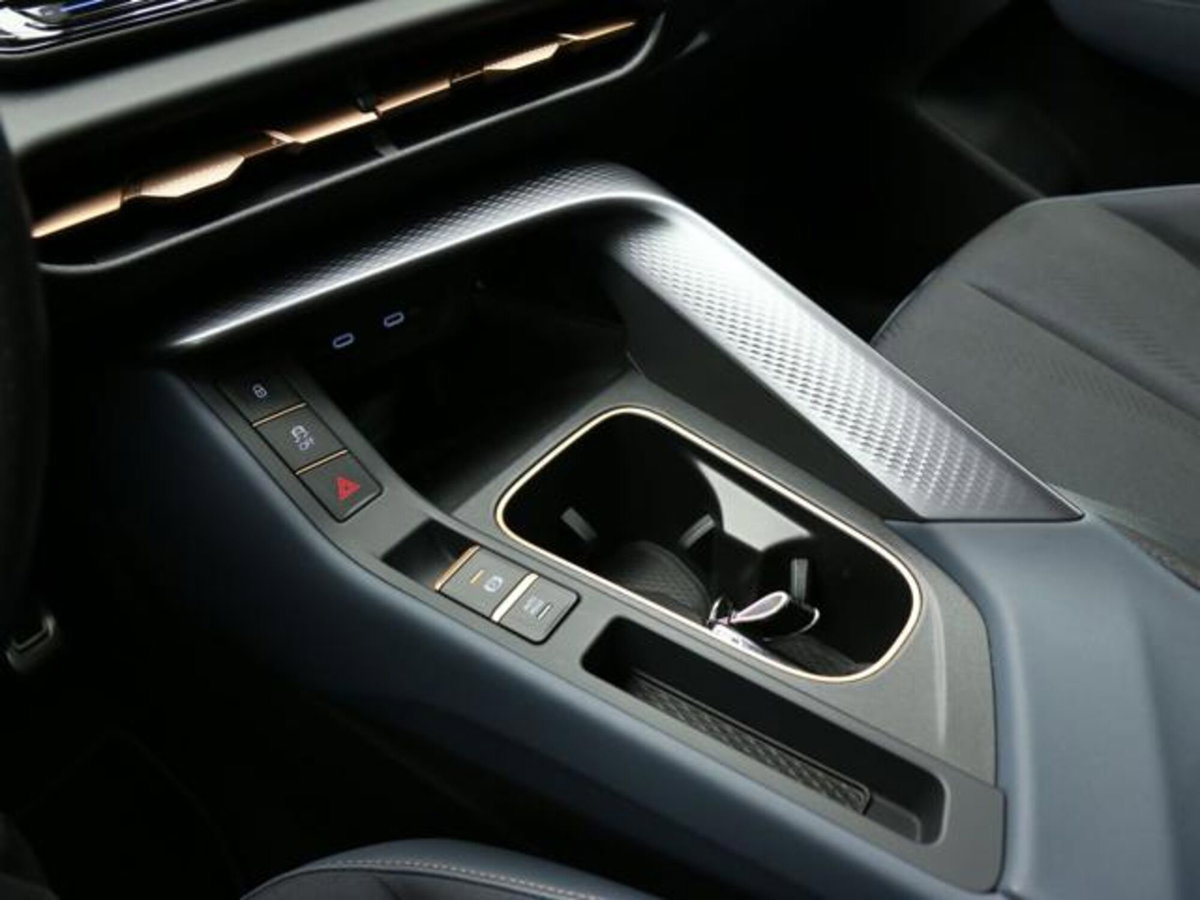 Cupra Terramar 1.5 hybrid 150cv dsg (13)