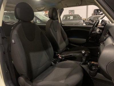 MINI Mini 1.6 16V One (72kW) (14)