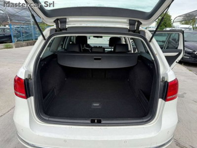 Volkswagen Passat Variant 2.0 TDI 170CV DPF Highline (6)