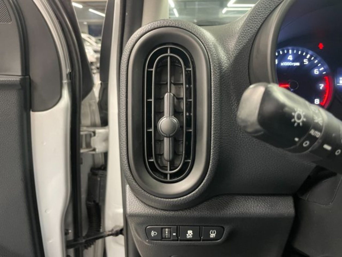 Kia Picanto 1.0 12V 5 porte AMT Urban (20)