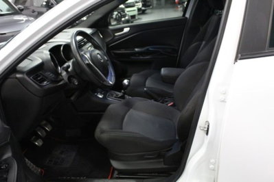 Alfa Romeo Giulietta 1.6 JTDm Sport 120cv (9)