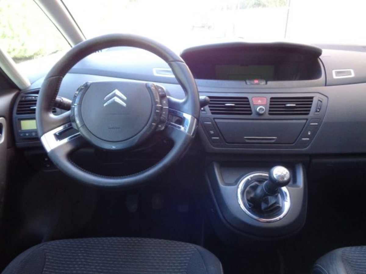 Citroen C4 Picasso 1.8 Classique (13)