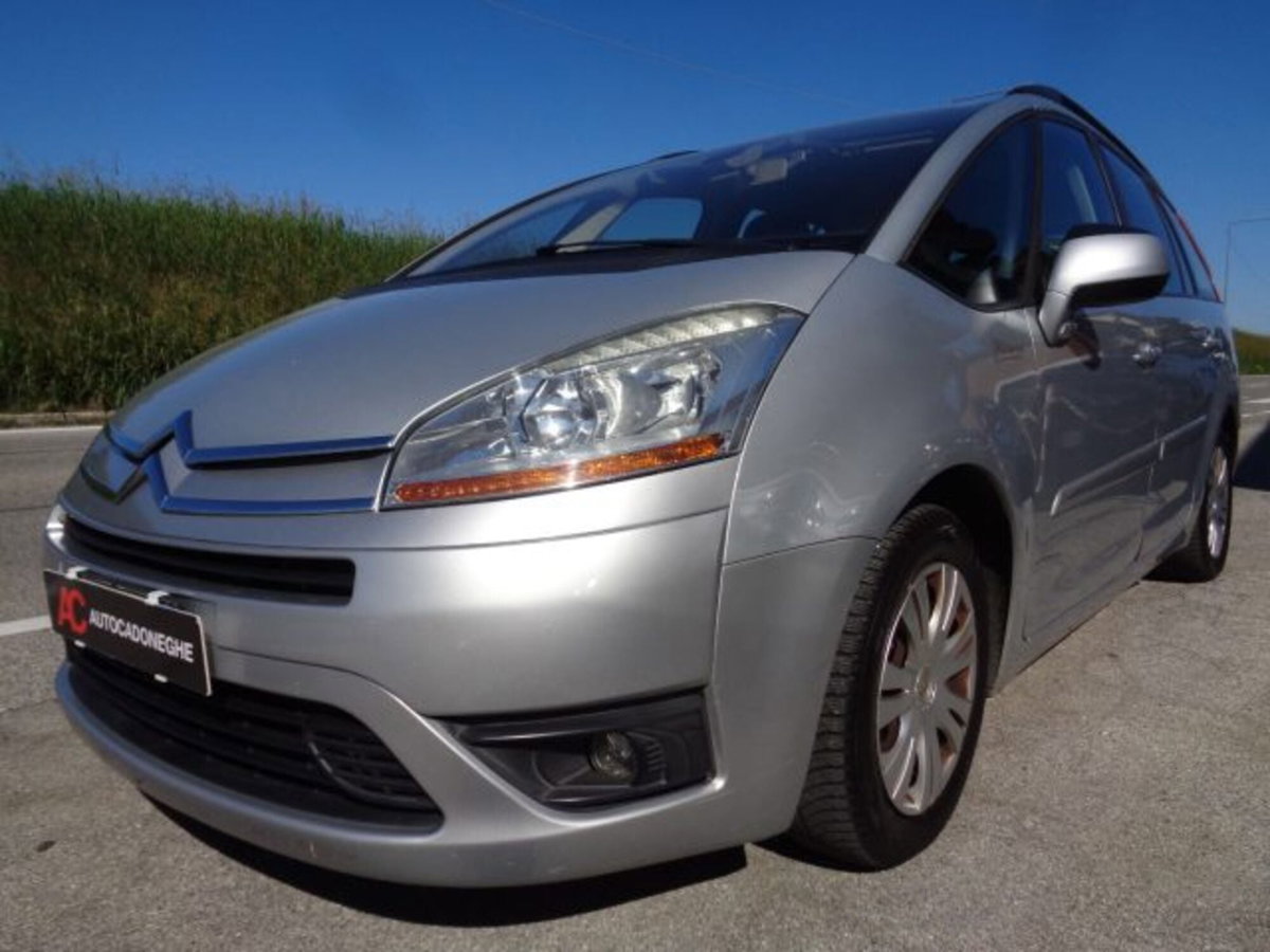 Citroen C4 Picasso 1.8 Classique (2)