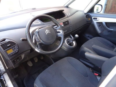 Citroen C4 Picasso 1.8 Classique (8)