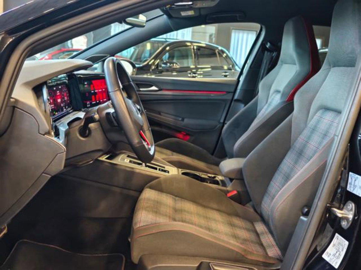 Volkswagen Golf 2.0 TSI GTI DSG (10)