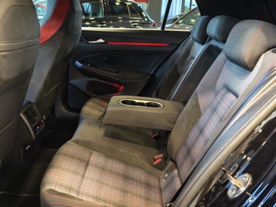 Volkswagen Golf 2.0 TSI GTI DSG (12)