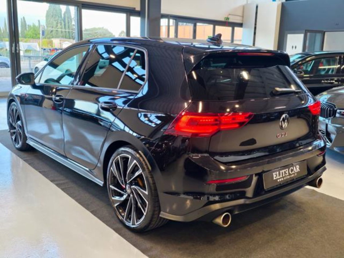 Volkswagen Golf 2.0 TSI GTI DSG (8)