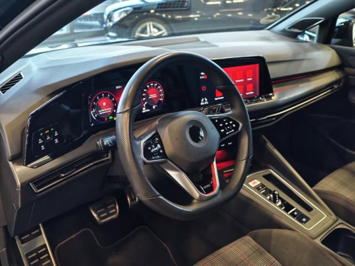 Volkswagen Golf 2.0 TSI GTI DSG (9)