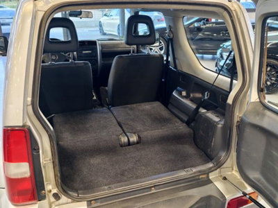 Suzuki Jimny 1.3i 16V cat 4WD JLX (14)