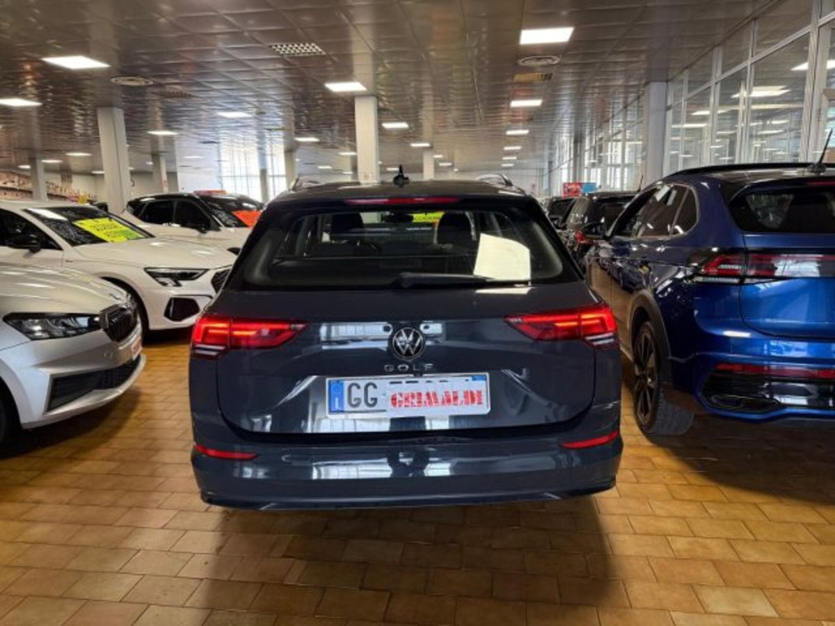 Volkswagen Golf Variant 1.5 TGI DSG Life (13)