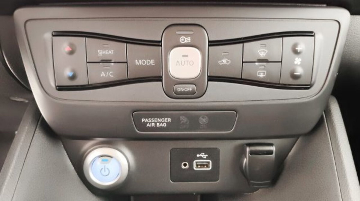 Nissan Leaf 62kWh N-Style e+ 217cv (12)