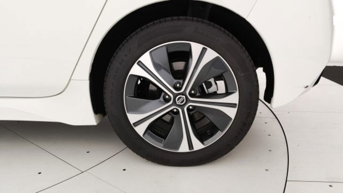 Nissan Leaf 62kWh N-Style e+ 217cv (17)