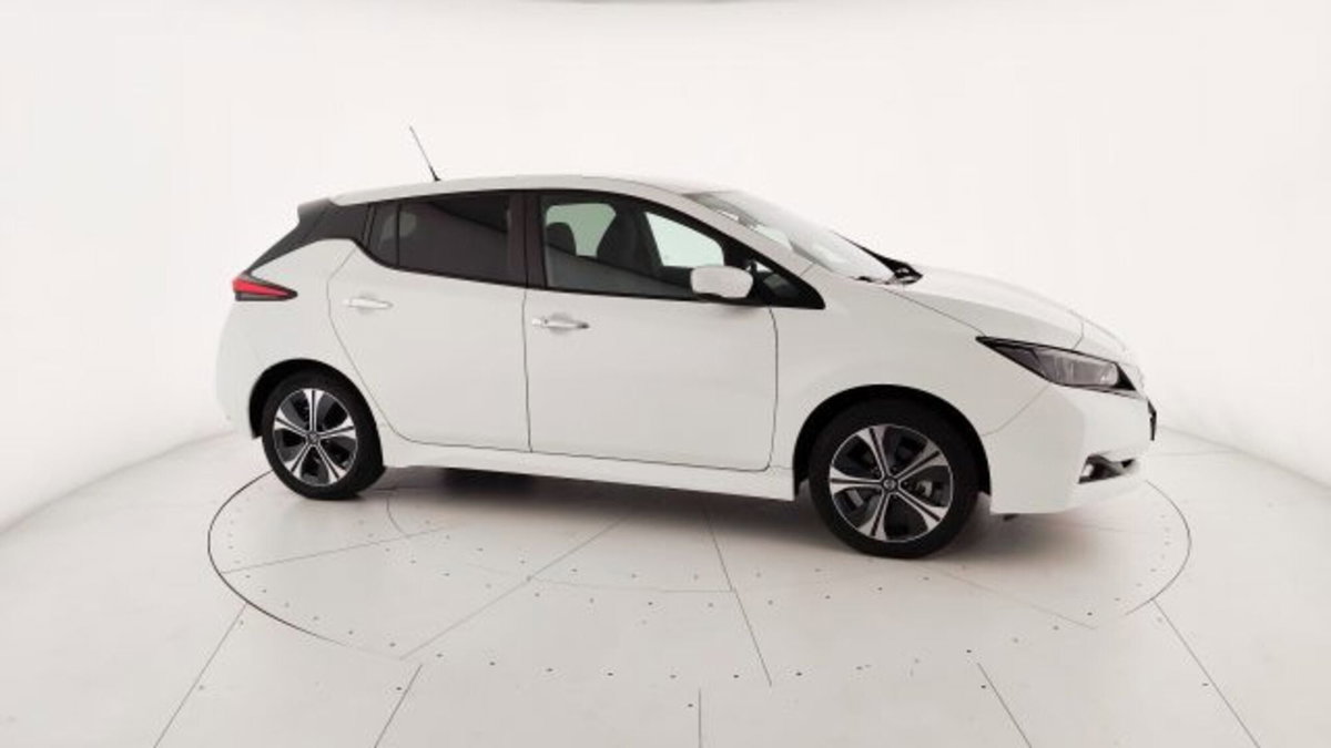 Nissan Leaf 62kWh N-Style e+ 217cv (20)