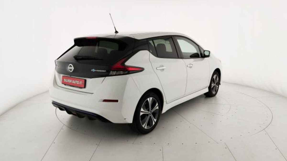 Nissan Leaf 62kWh N-Style e+ 217cv (7)