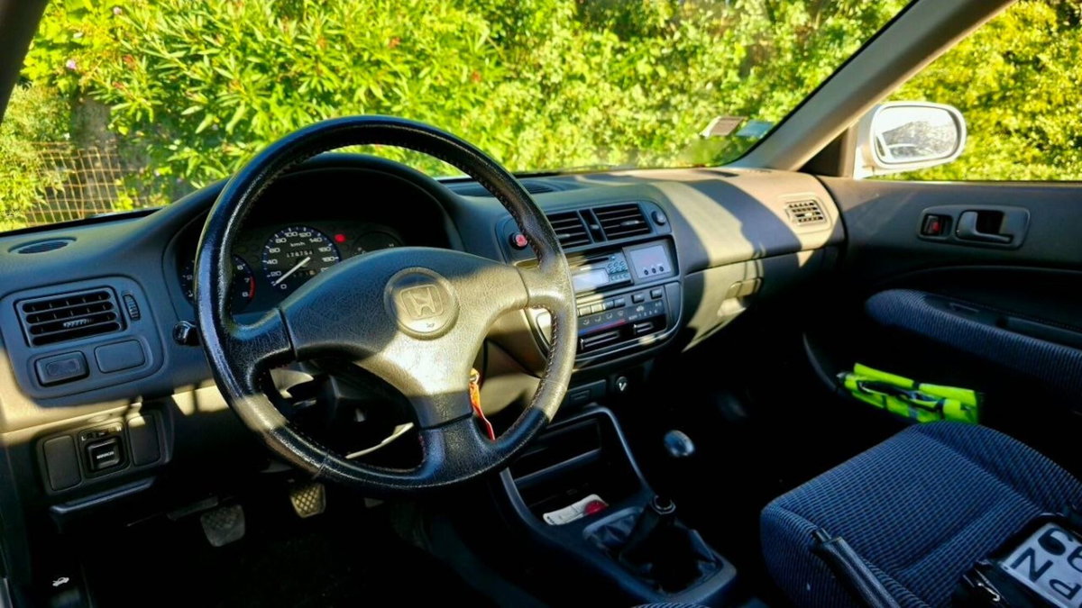 Honda Civic 1.4i 16V cat 3 porte S (13)