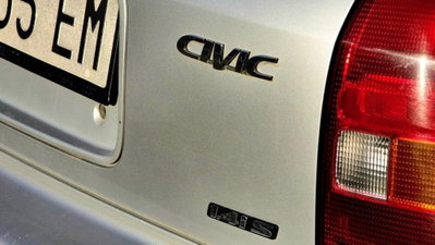 Honda Civic 1.4i 16V cat 3 porte S (19)