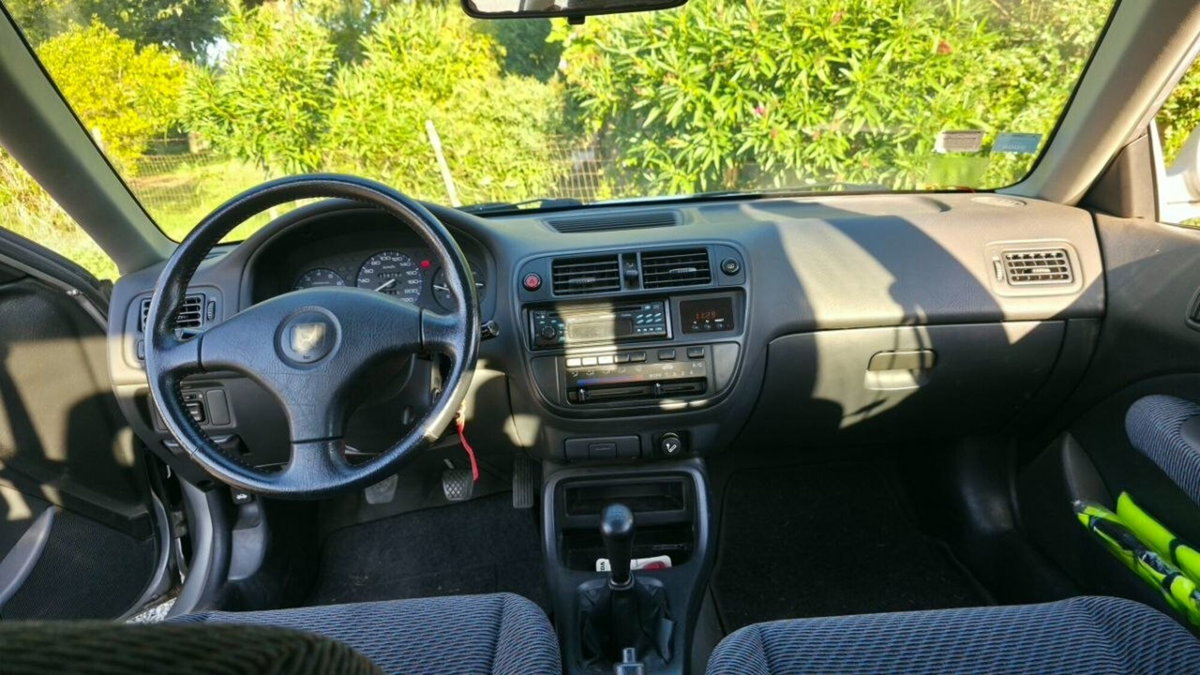 Honda Civic 1.4i 16V cat 3 porte S (2)