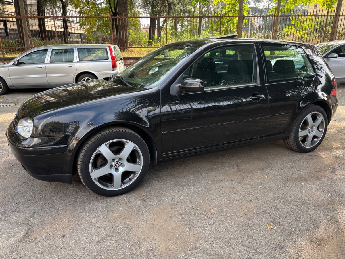 Volkswagen Golf 1.8 turbo 20V cat 3p. GTI