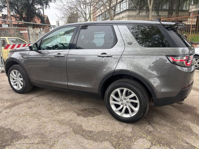 Land Rover Discovery Sport 2.0 TD4 150 CV Pure (7)