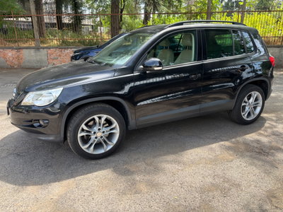 Volkswagen Tiguan 2.0 TDI DPF 4MOTION DSG Sport & Style usata