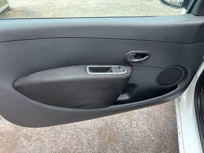 Renault Clio 1.2 3 porte Van Long Life (14)