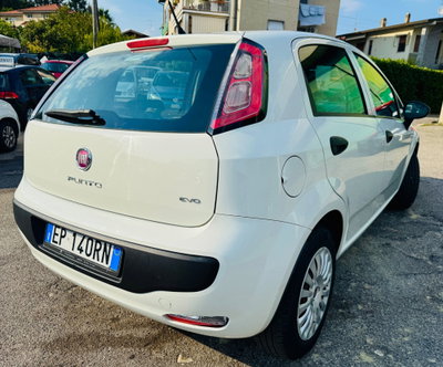 Fiat Punto Evo 1.3 Mjt 75 CV 5 porte Dynamic (7)