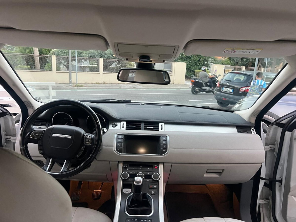 Land Rover Range Rover Evoque 2.2 TD4 5p. Prestige (13)