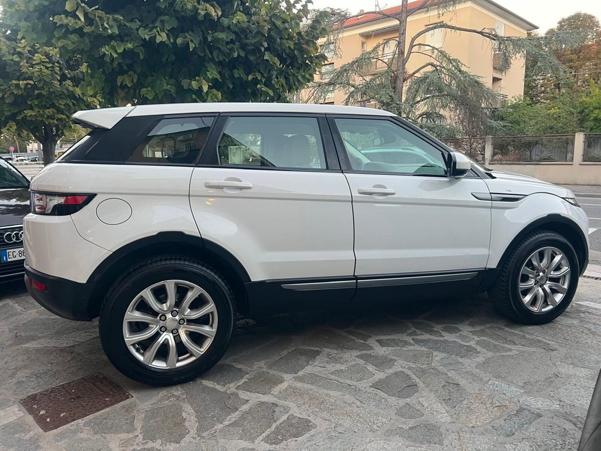 Land Rover Range Rover Evoque 2.2 TD4 5p. Prestige (5)