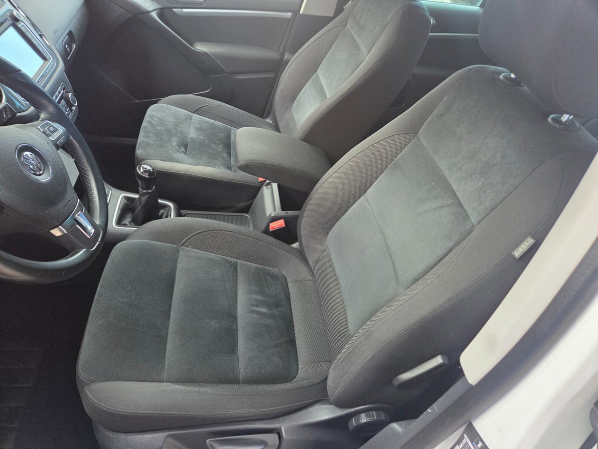 Volkswagen Tiguan 2.0 TDI 140 CV Sport & Style BlueMotion Technology (15)