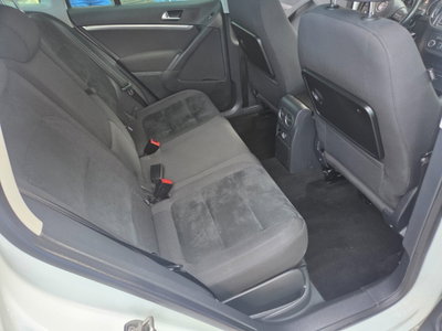 Volkswagen Tiguan 2.0 TDI 140 CV Sport & Style BlueMotion Technology (16)