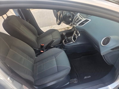 Ford Fiesta 1.4 TDCi 5p. Titanium (11)