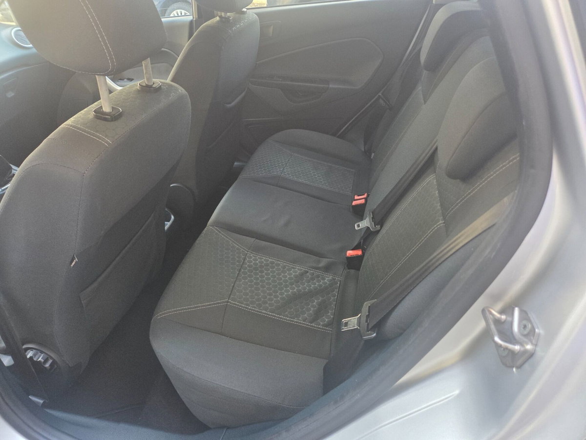 Ford Fiesta 1.4 TDCi 5p. Titanium (14)