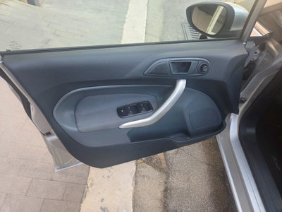Ford Fiesta 1.4 TDCi 5p. Titanium (18)