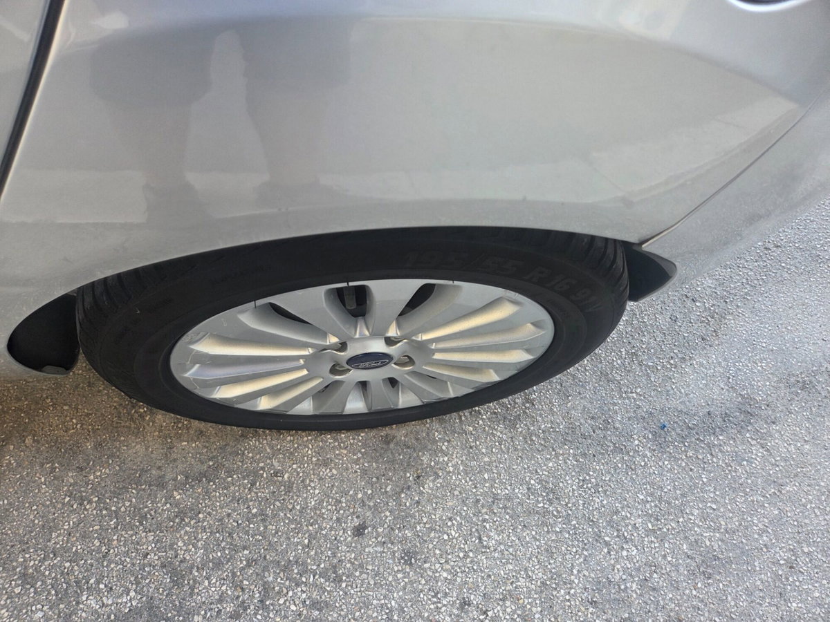 Ford Fiesta 1.4 TDCi 5p. Titanium (20)