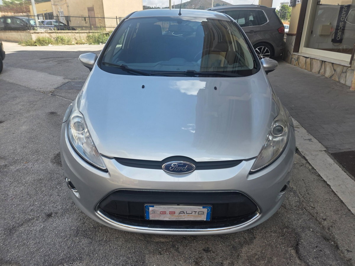 Ford Fiesta 1.4 TDCi 5p. Titanium (3)