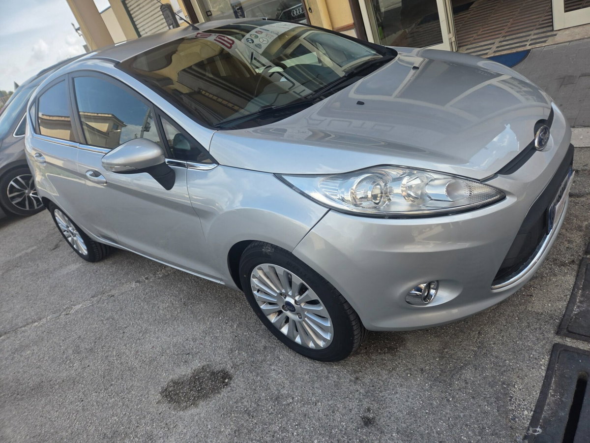 Ford Fiesta 1.4 TDCi 5p. Titanium (4)