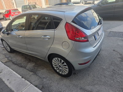 Ford Fiesta 1.4 TDCi 5p. Titanium (5)