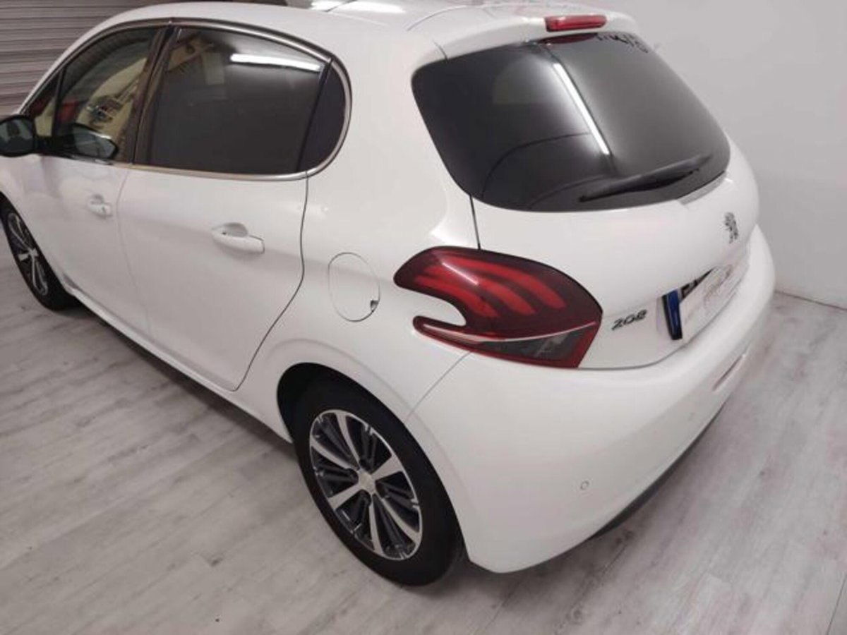 Peugeot 208 75 5 porte Allure (3)