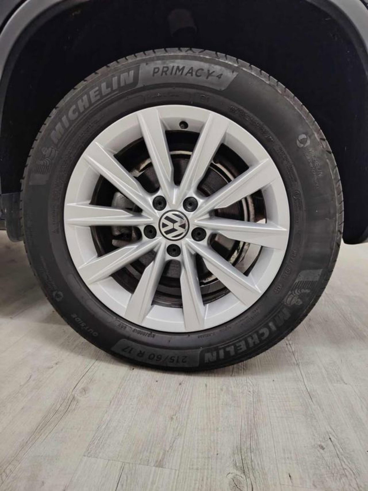 Volkswagen Tiguan 2.0 TDI 140 CV 4MOTION Sport & Style (8)