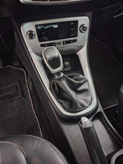 Lancia Delta 1.6 MJT DPF Business (4)