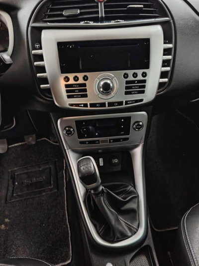 Lancia Delta 1.6 MJT DPF Business (5)
